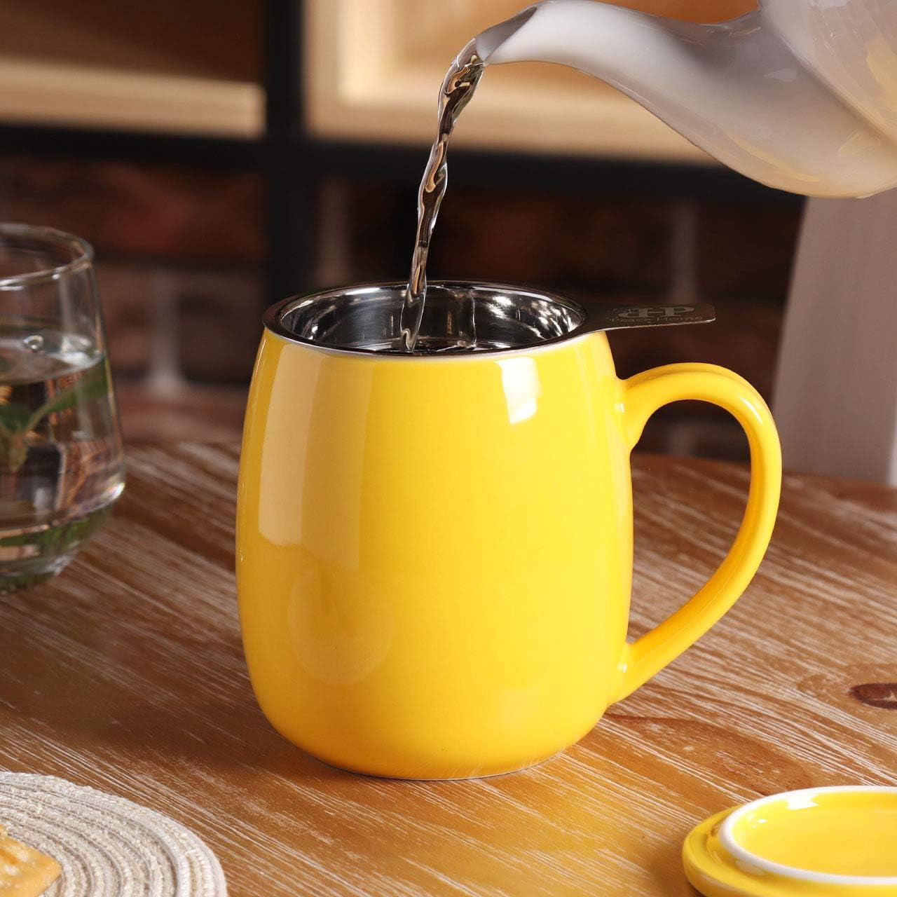 Peacehome Tea Cup Infuser Lid: 17.5 OZ Large Ceramic Tea Mug with Strainer & Cover for Steeping Cup of Hot Tea or Coffee - Fine Porcelain Infuser Tea Mug Set for Work Life Gift (Yellow)